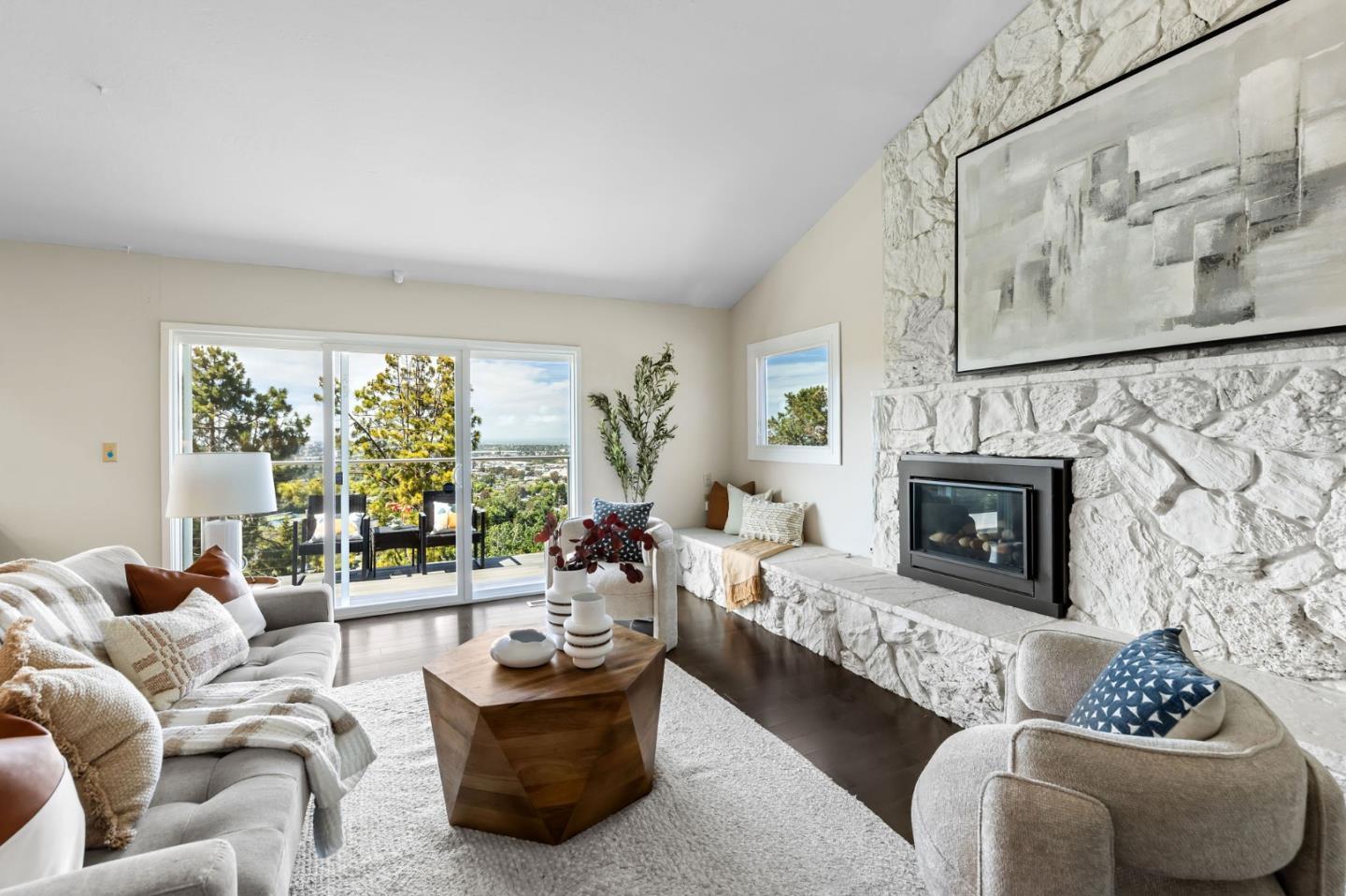 Detail Gallery Image 19 of 79 For 308 42nd Ave, San Mateo,  CA 94403 - 4 Beds | 2/1 Baths