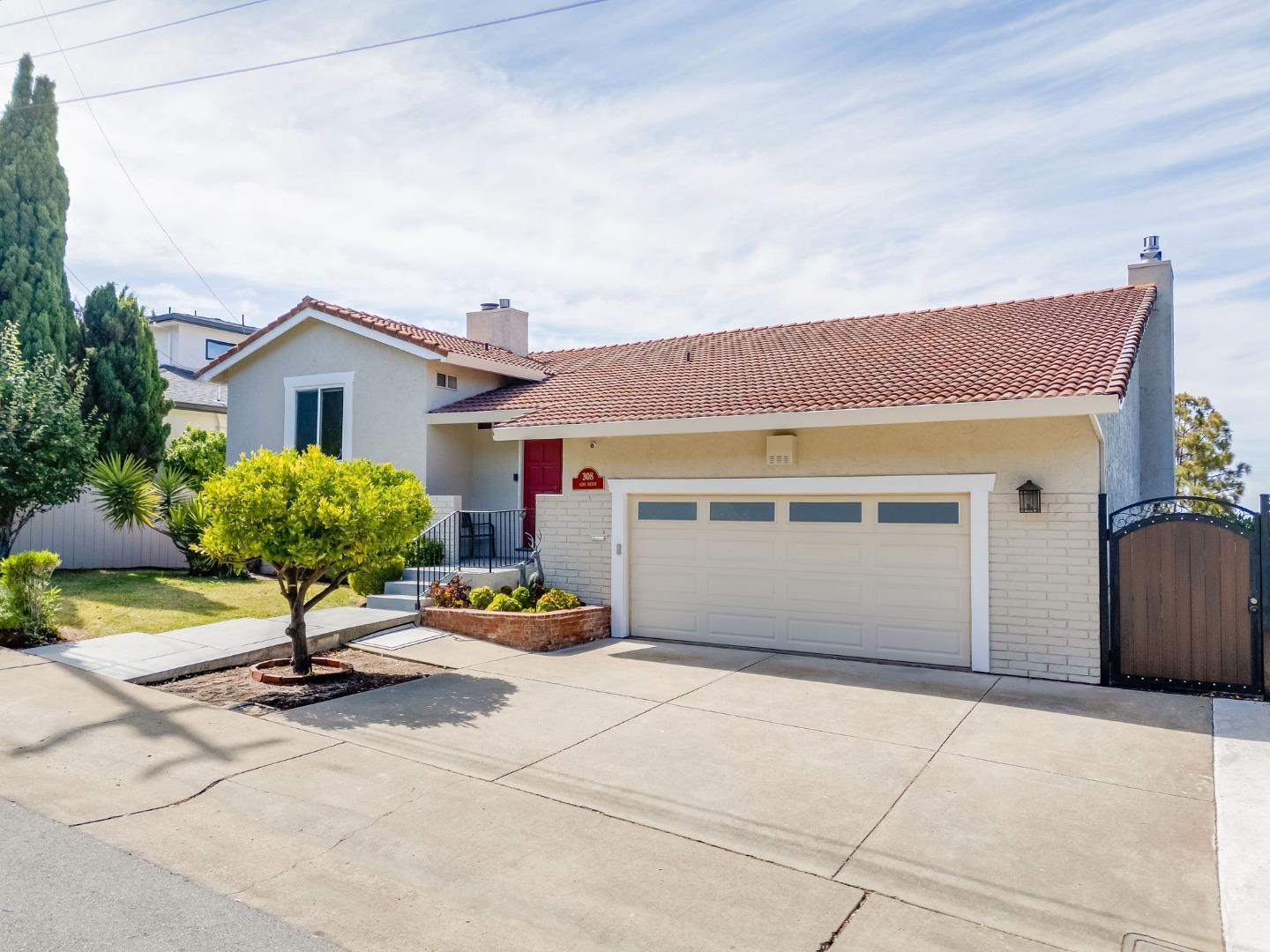 Detail Gallery Image 2 of 79 For 308 42nd Ave, San Mateo,  CA 94403 - 4 Beds | 2/1 Baths