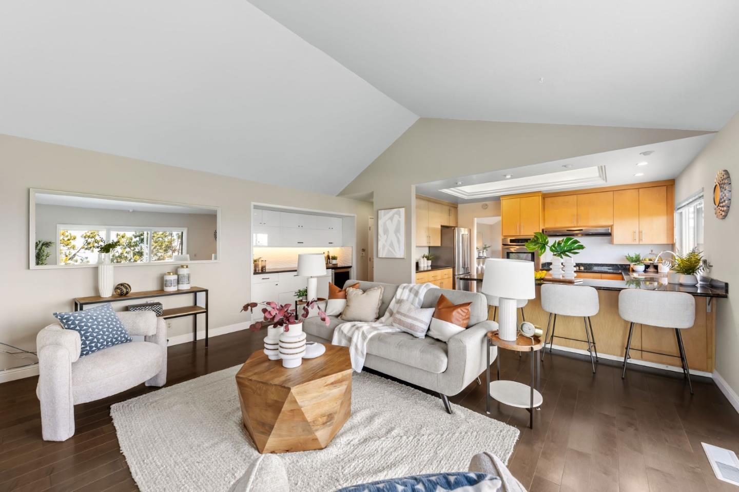 Detail Gallery Image 28 of 79 For 308 42nd Ave, San Mateo,  CA 94403 - 4 Beds | 2/1 Baths