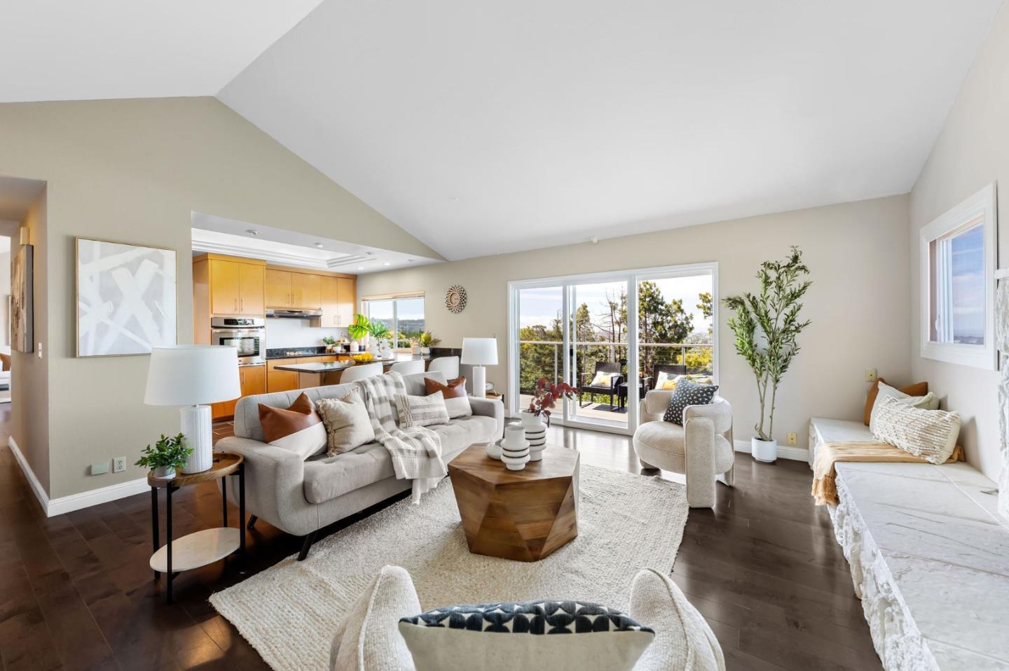 Detail Gallery Image 29 of 79 For 308 42nd Ave, San Mateo,  CA 94403 - 4 Beds | 2/1 Baths