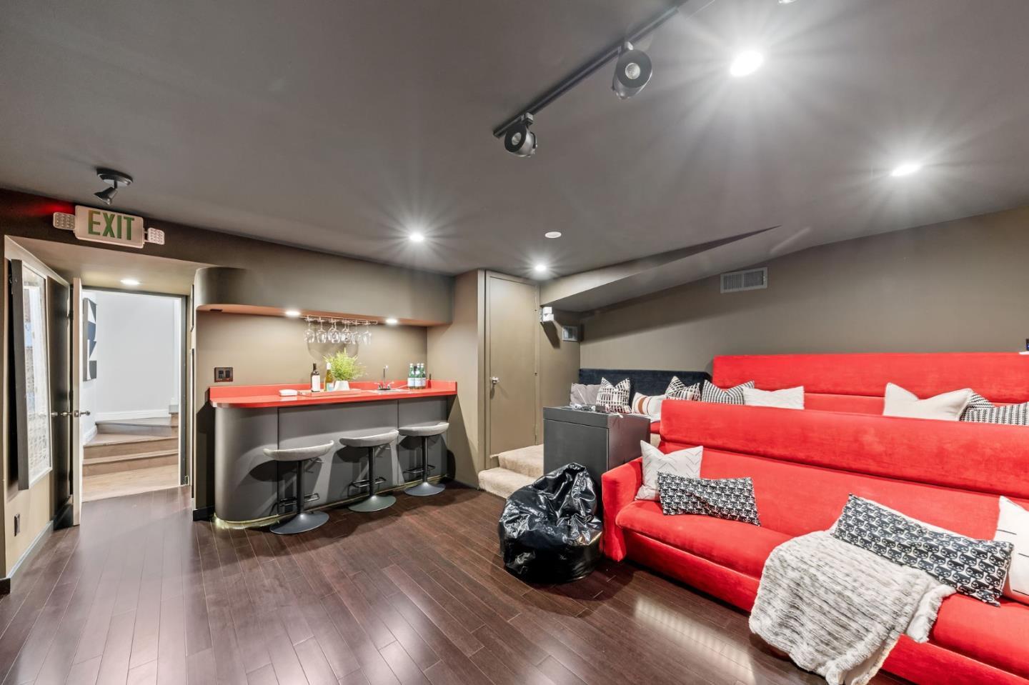 Detail Gallery Image 41 of 79 For 308 42nd Ave, San Mateo,  CA 94403 - 4 Beds | 2/1 Baths
