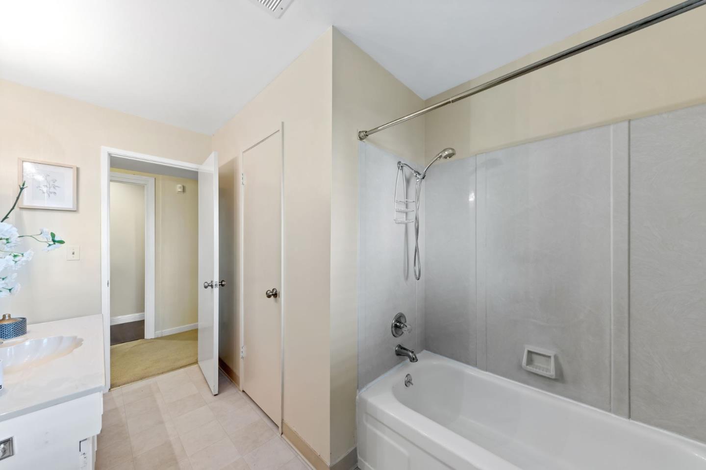 Detail Gallery Image 49 of 79 For 308 42nd Ave, San Mateo,  CA 94403 - 4 Beds | 2/1 Baths