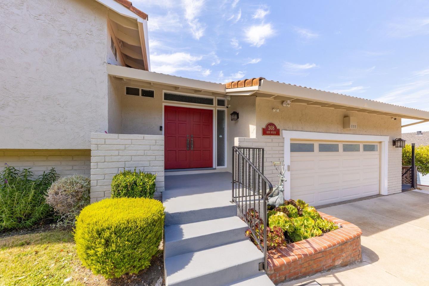 Detail Gallery Image 5 of 79 For 308 42nd Ave, San Mateo,  CA 94403 - 4 Beds | 2/1 Baths