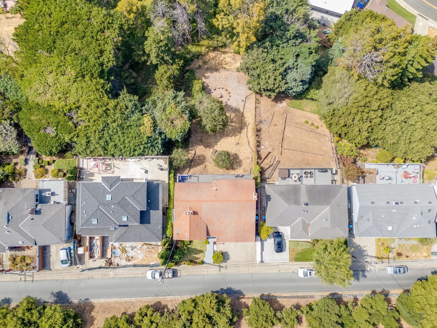 Detail Gallery Image 65 of 79 For 308 42nd Ave, San Mateo,  CA 94403 - 4 Beds | 2/1 Baths