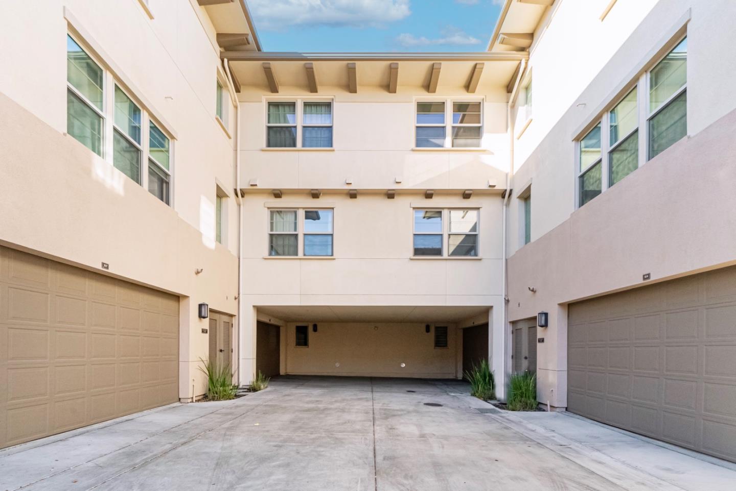 Detail Gallery Image 38 of 54 For 1087 Bigleaf Pl #105,  San Jose,  CA 95131 - 4 Beds | 4/1 Baths