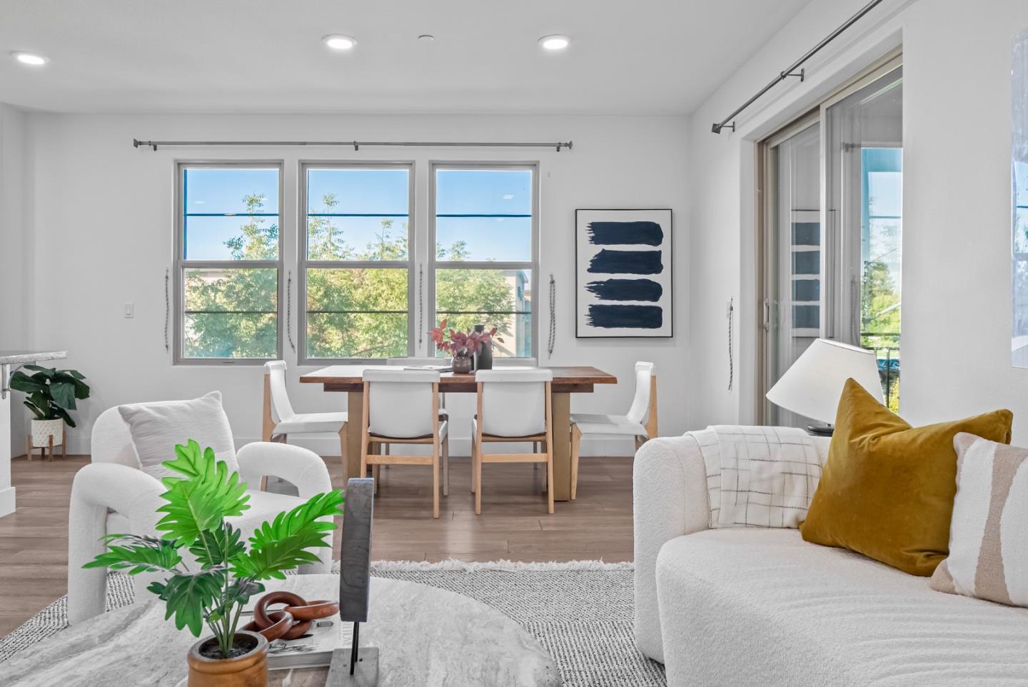 Detail Gallery Image 6 of 54 For 1087 Bigleaf Pl #105,  San Jose,  CA 95131 - 4 Beds | 4/1 Baths