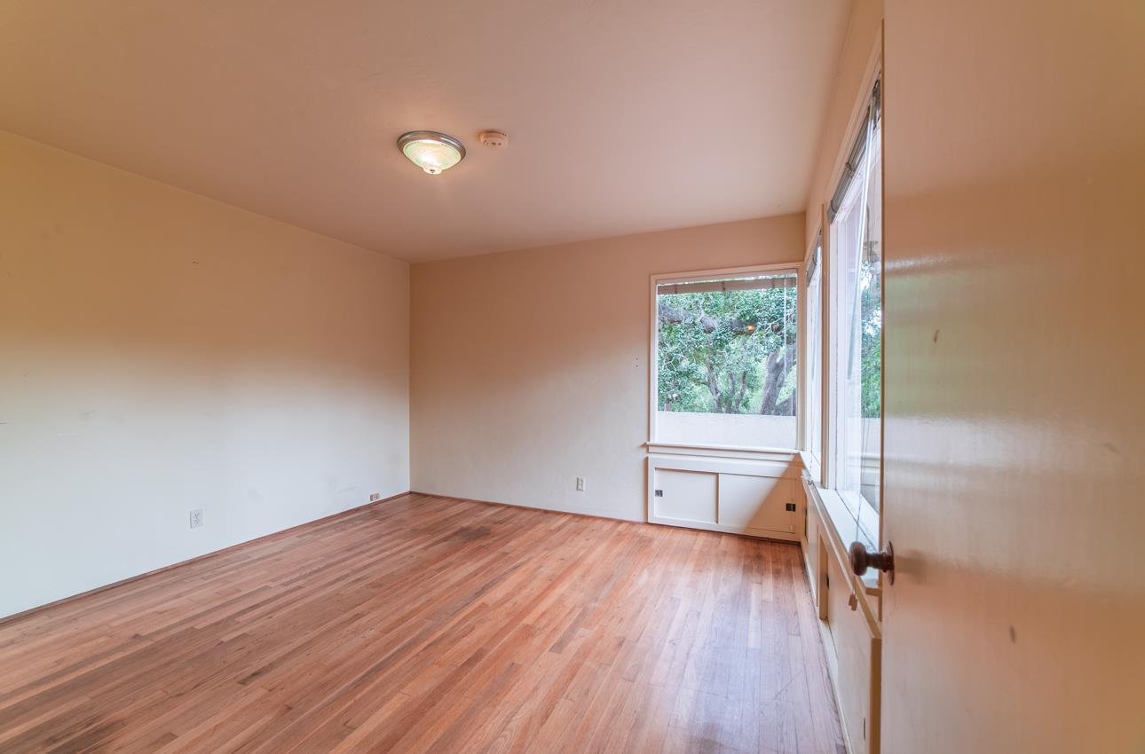 Detail Gallery Image 10 of 38 For 25145 N Carmel Hills Dr, Carmel,  CA 93923 - 2 Beds | 1 Baths