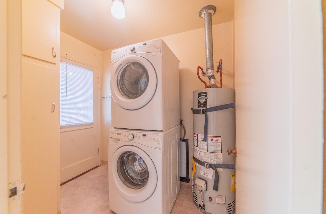 Detail Gallery Image 12 of 38 For 25145 N Carmel Hills Dr, Carmel,  CA 93923 - 2 Beds | 1 Baths