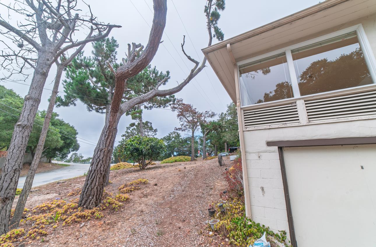 Detail Gallery Image 23 of 38 For 25145 N Carmel Hills Dr, Carmel,  CA 93923 - 2 Beds | 1 Baths