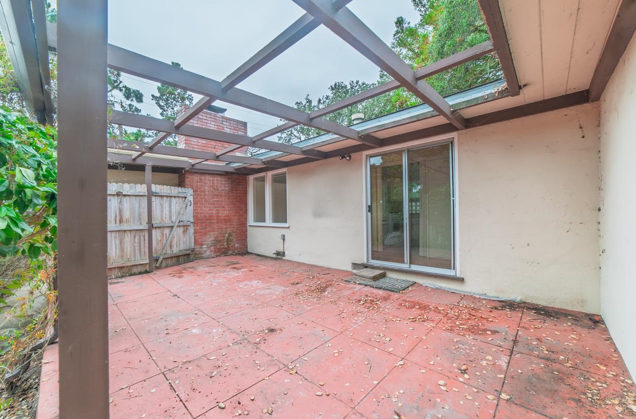 Detail Gallery Image 32 of 38 For 25145 N Carmel Hills Dr, Carmel,  CA 93923 - 2 Beds | 1 Baths