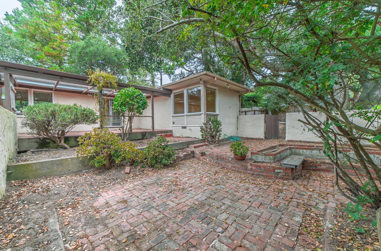 Detail Gallery Image 34 of 38 For 25145 N Carmel Hills Dr, Carmel,  CA 93923 - 2 Beds | 1 Baths