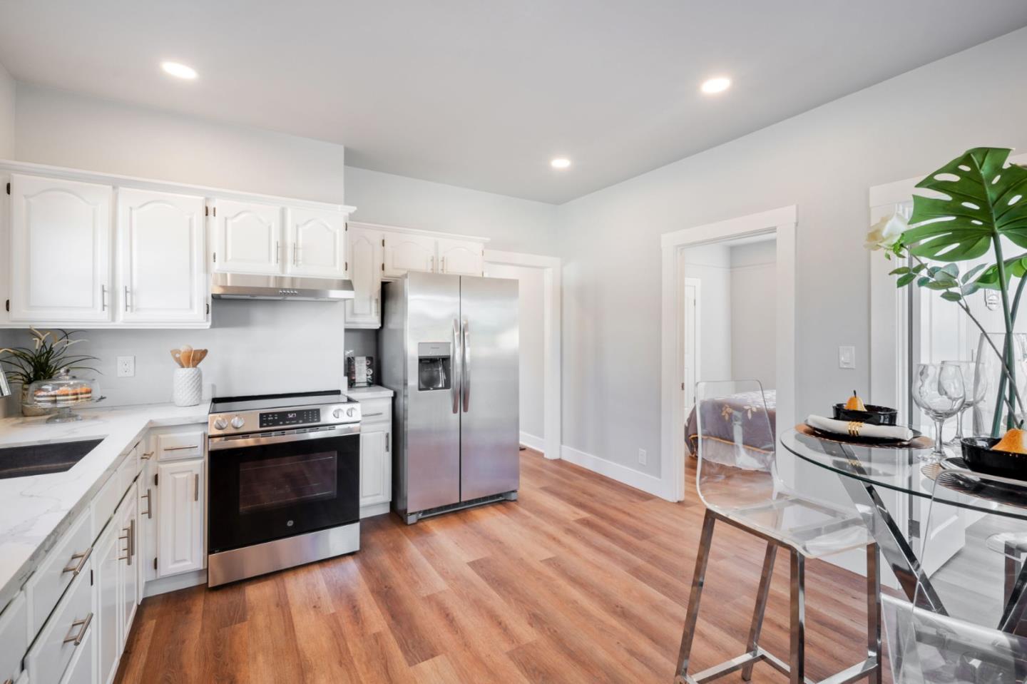 Detail Gallery Image 9 of 32 For 1536 Little Orchard St, San Jose,  CA 95110 - 2 Beds | 1 Baths