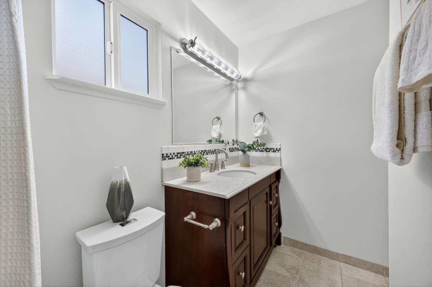 Detail Gallery Image 21 of 45 For 2310 Aram Ave, San Jose,  CA 95128 - 4 Beds | 2 Baths