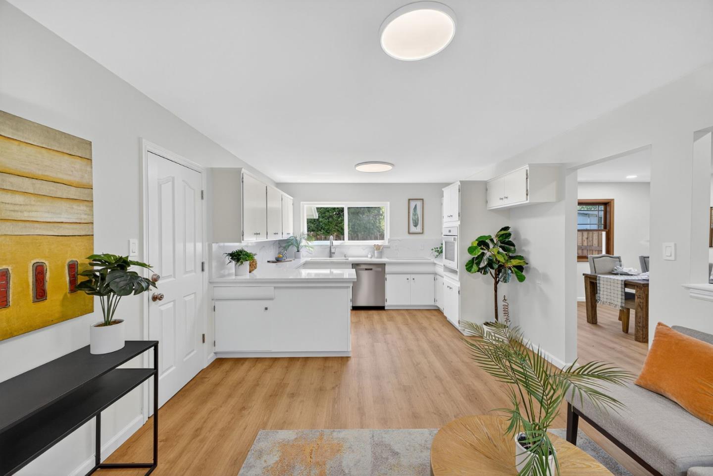 Detail Gallery Image 5 of 45 For 2310 Aram Ave, San Jose,  CA 95128 - 4 Beds | 2 Baths