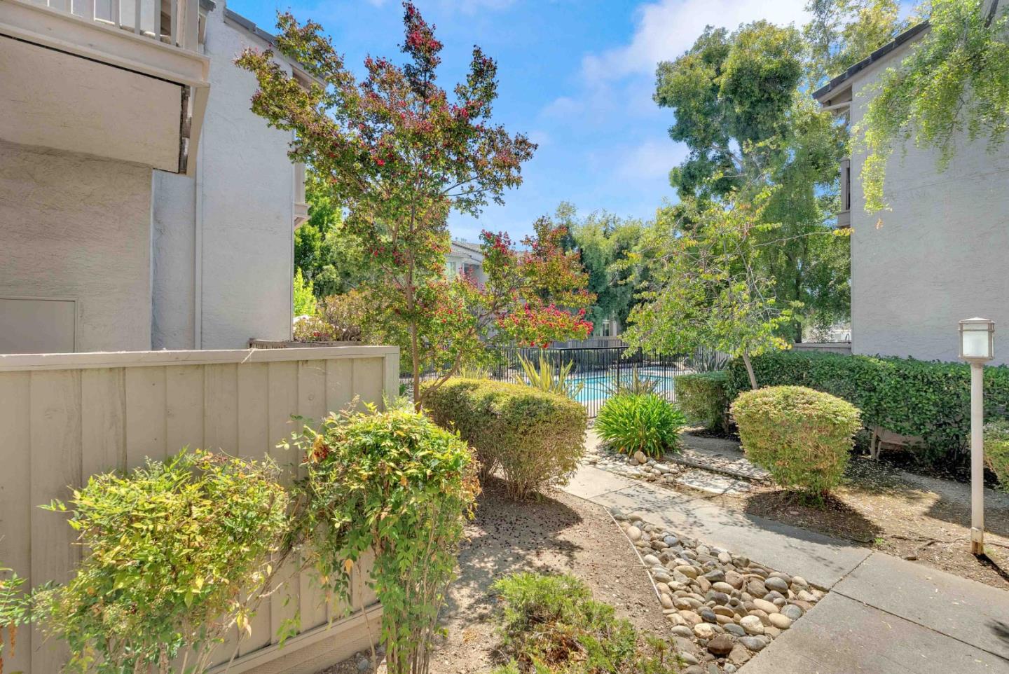 Detail Gallery Image 24 of 24 For 2265 Sun Glory Ln a,  San Jose,  CA 95124 - 2 Beds | 2 Baths