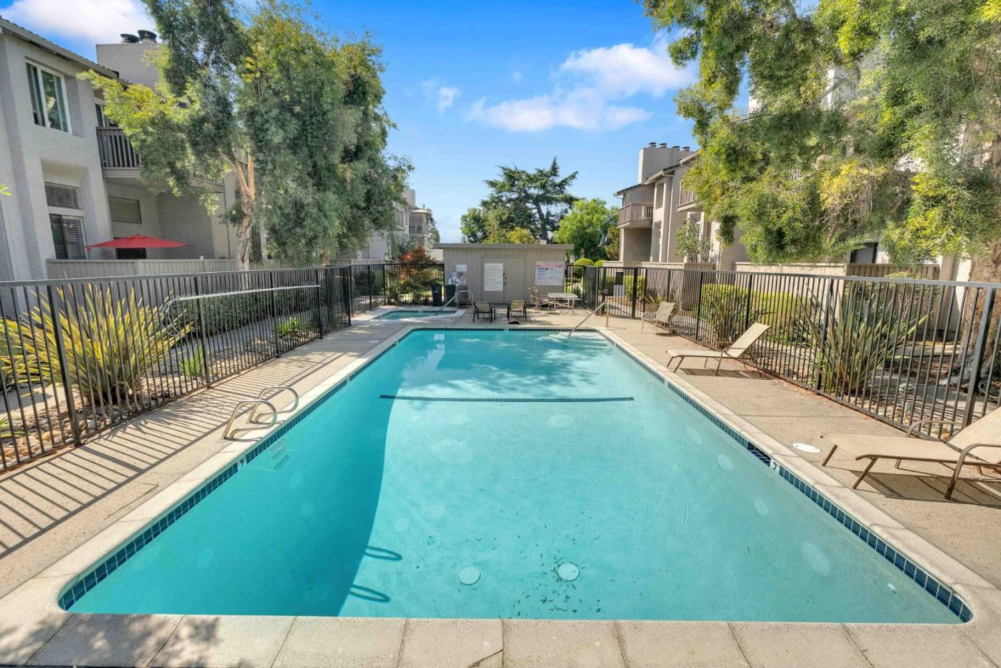 Detail Gallery Image 8 of 24 For 2265 Sun Glory Ln a,  San Jose,  CA 95124 - 2 Beds | 2 Baths