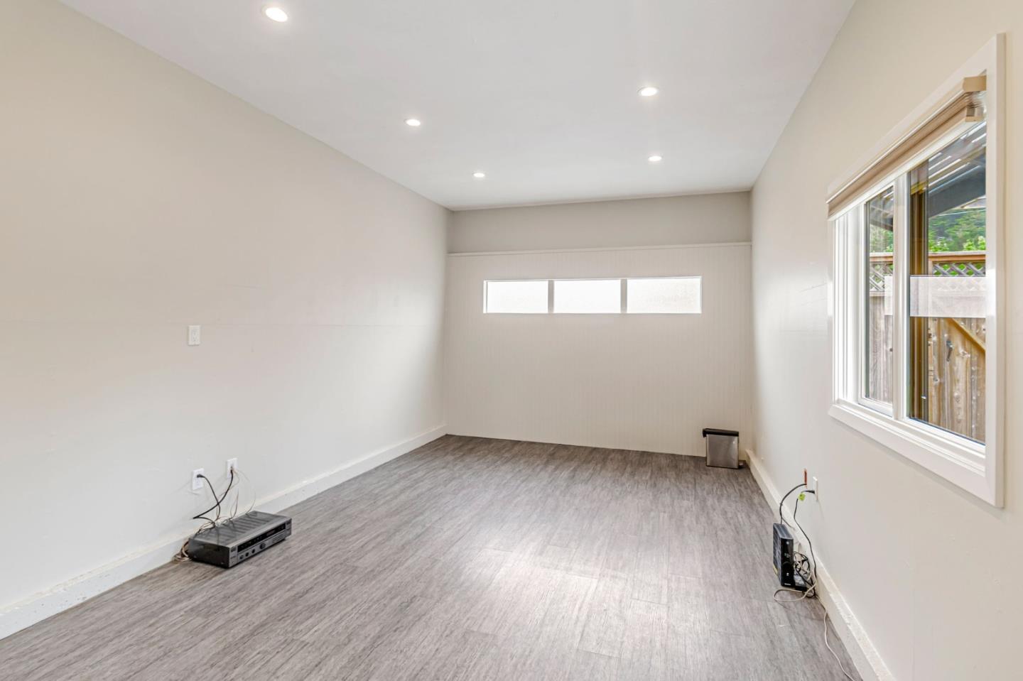 Detail Gallery Image 26 of 41 For 1030 Etheldore St, Moss Beach,  CA 94038 - 3 Beds | 2 Baths