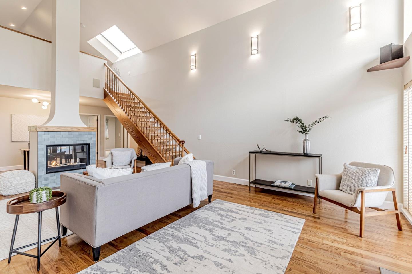 Detail Gallery Image 3 of 41 For 1030 Etheldore St, Moss Beach,  CA 94038 - 3 Beds | 2 Baths
