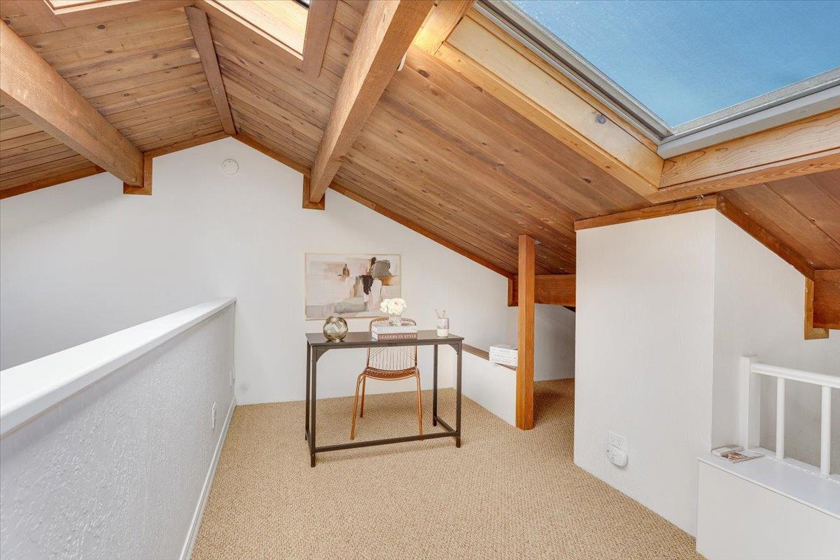 Detail Gallery Image 13 of 49 For 113 Tree Frog Ln, Santa Cruz,  CA 95060 - 2 Beds | 1/1 Baths