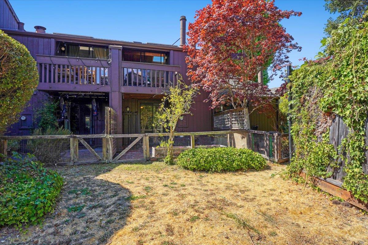 Detail Gallery Image 28 of 49 For 113 Tree Frog Ln, Santa Cruz,  CA 95060 - 2 Beds | 1/1 Baths