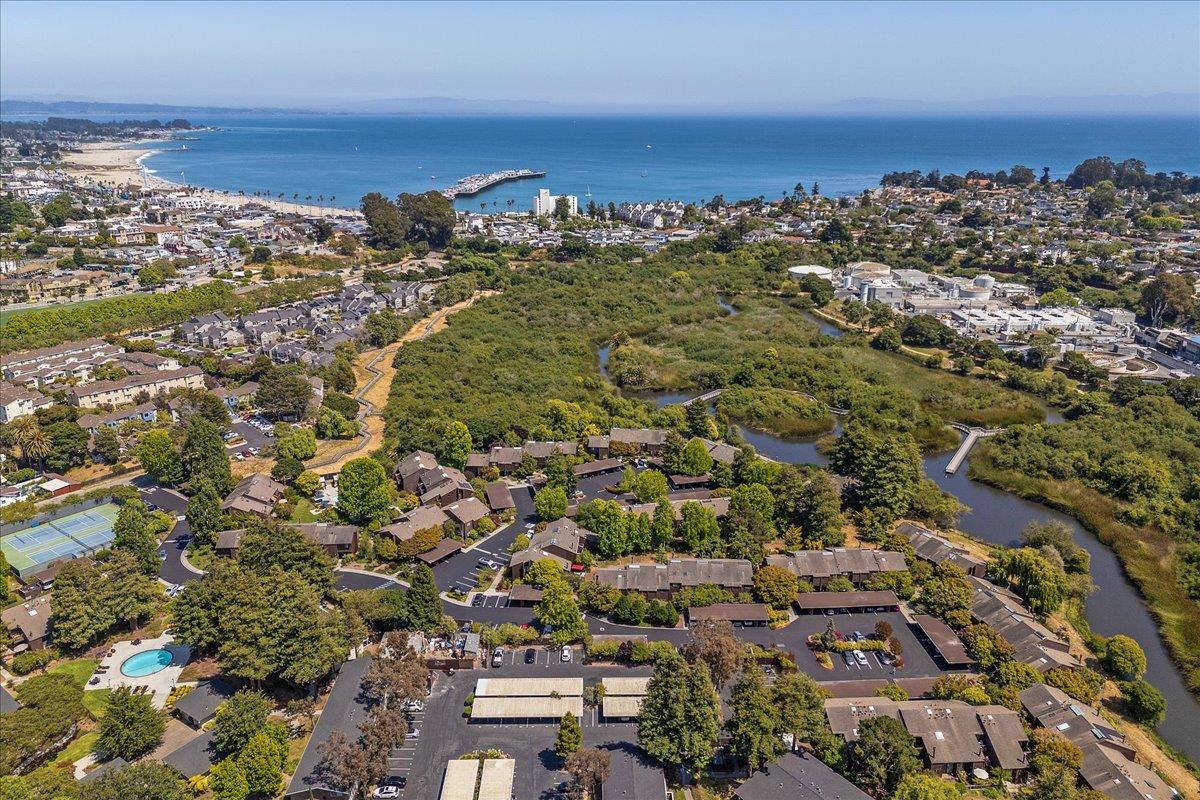 Detail Gallery Image 37 of 49 For 113 Tree Frog Ln, Santa Cruz,  CA 95060 - 2 Beds | 1/1 Baths