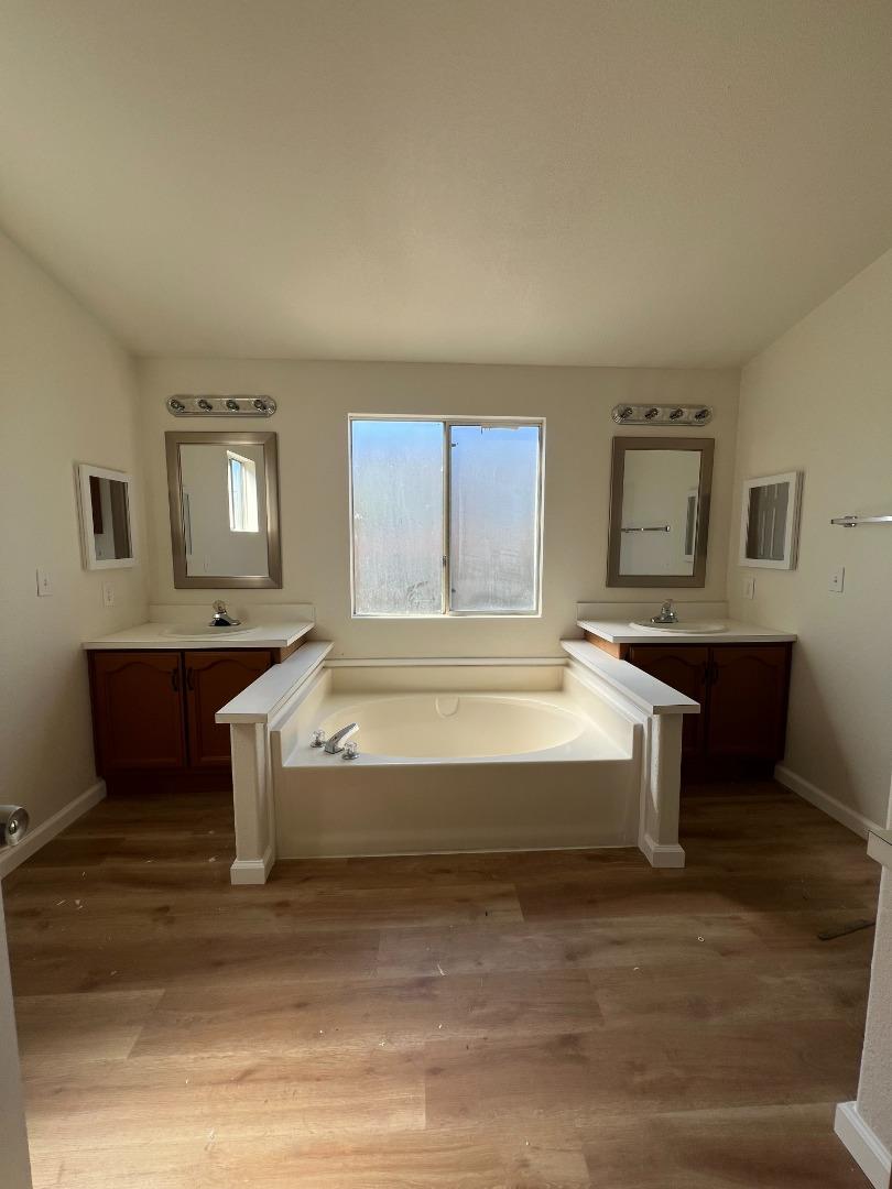 Detail Gallery Image 8 of 8 For 433 Sylvan Ave #84,  Mountain View,  CA 94041 - 2 Beds | 2 Baths