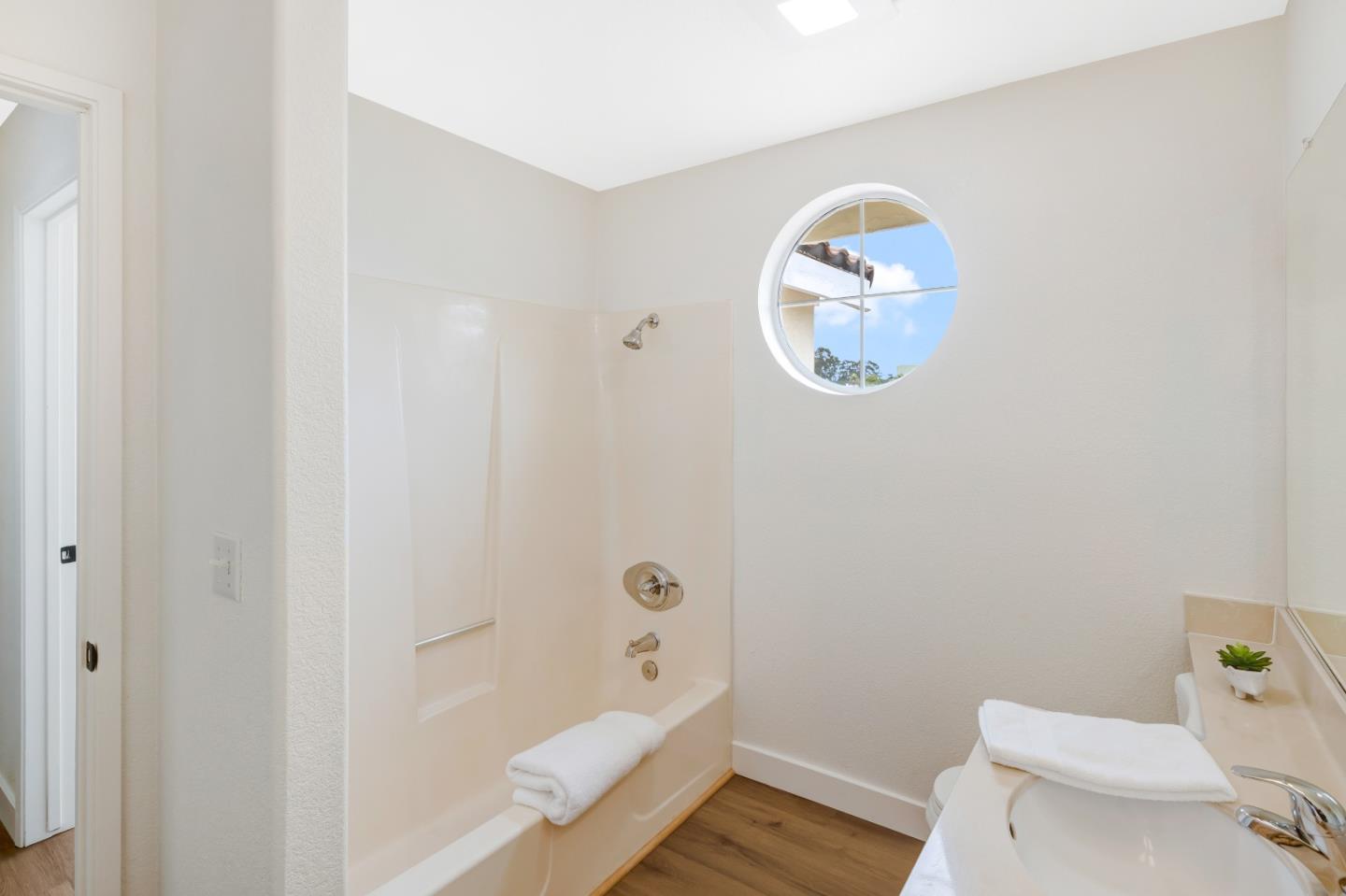 Detail Gallery Image 18 of 21 For 288 Sirena Del Mar Rd, Marina,  CA 93933 - 3 Beds | 2/1 Baths