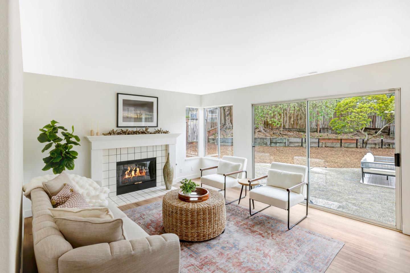 Detail Gallery Image 5 of 21 For 288 Sirena Del Mar Rd, Marina,  CA 93933 - 3 Beds | 2/1 Baths