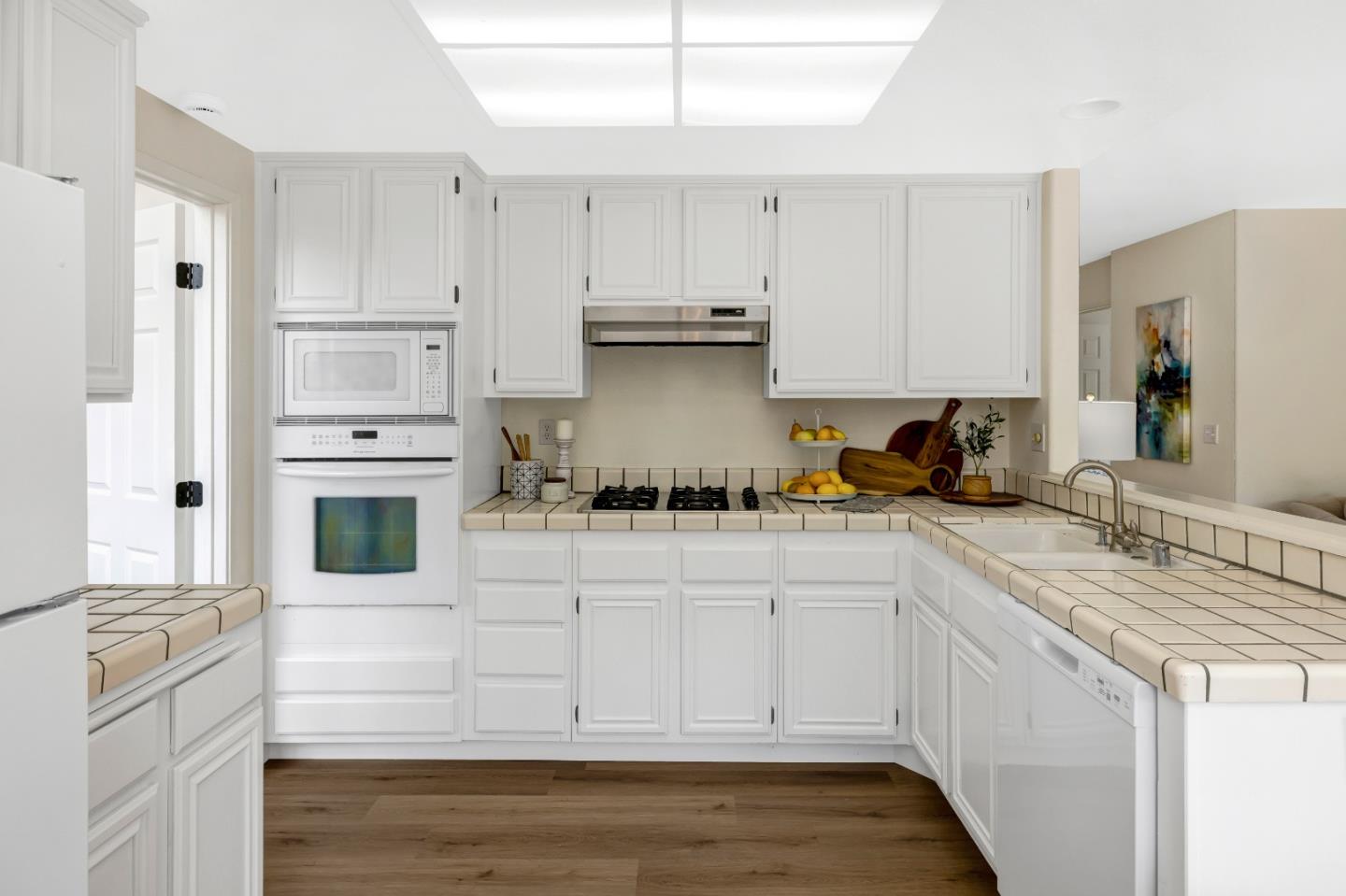 Detail Gallery Image 7 of 21 For 288 Sirena Del Mar Rd, Marina,  CA 93933 - 3 Beds | 2/1 Baths