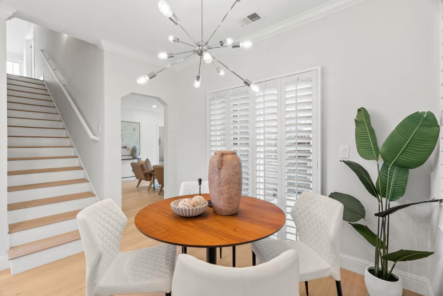 Detail Gallery Image 12 of 45 For 16717 Shannon Rd, Los Gatos,  CA 95032 - 4 Beds | 3/1 Baths