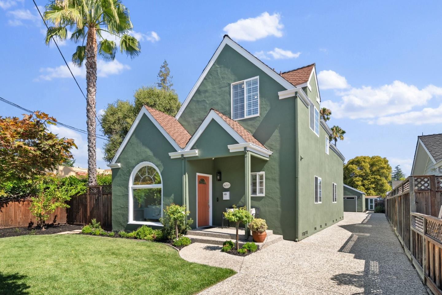 Detail Gallery Image 6 of 45 For 16717 Shannon Rd, Los Gatos,  CA 95032 - 4 Beds | 3/1 Baths
