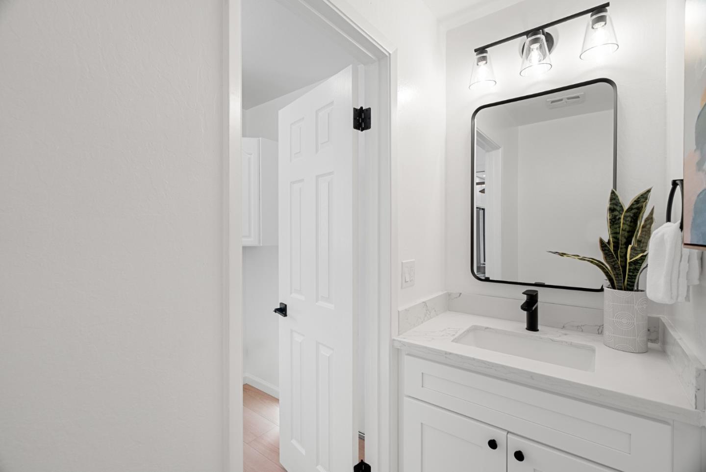 Detail Gallery Image 10 of 50 For 5963 Larabee Ct, San Jose,  CA 95120 - 4 Beds | 2/1 Baths