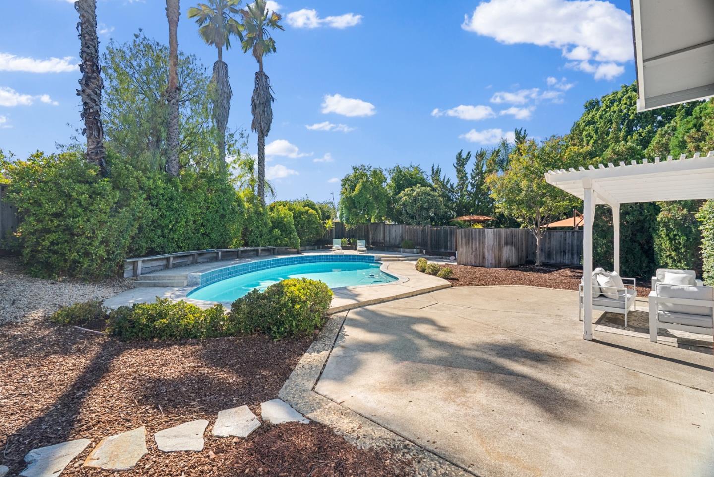 Detail Gallery Image 29 of 50 For 5963 Larabee Ct, San Jose,  CA 95120 - 4 Beds | 2/1 Baths