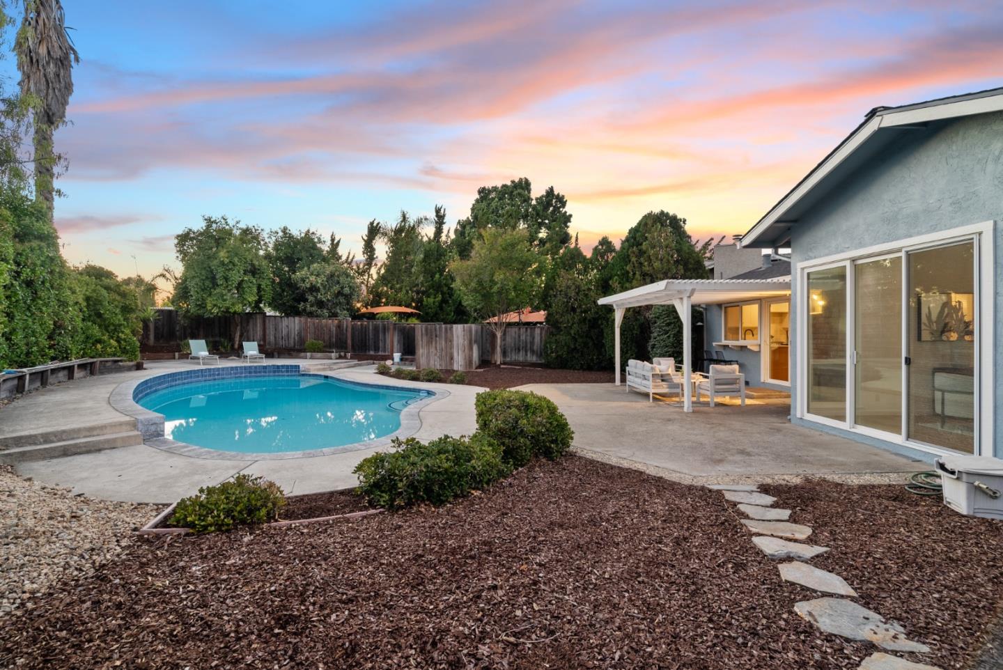 Detail Gallery Image 43 of 50 For 5963 Larabee Ct, San Jose,  CA 95120 - 4 Beds | 2/1 Baths