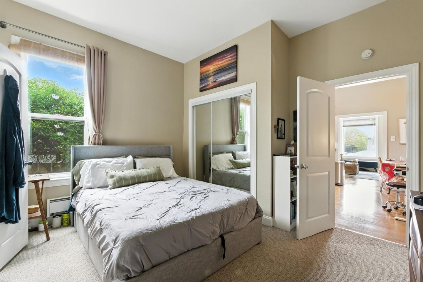 Detail Gallery Image 11 of 22 For 575 Myrtle St, Half Moon Bay,  CA 94019 - 3 Beds | 3 Baths