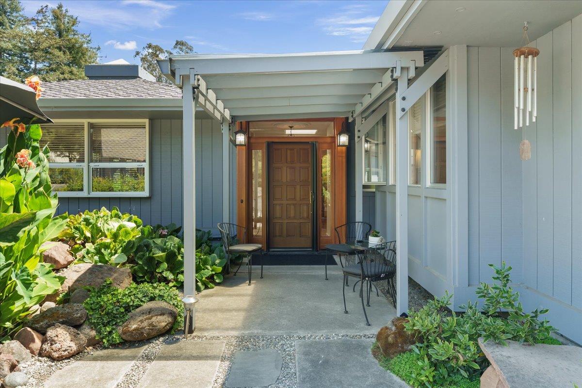Detail Gallery Image 11 of 72 For 4711 Old San Jose Rd, Soquel,  CA 95073 - 3 Beds | 2/1 Baths