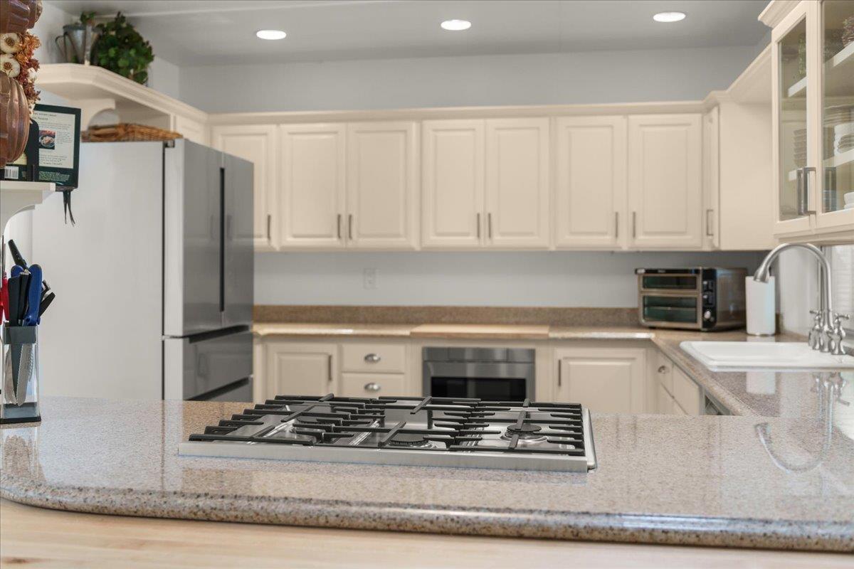Detail Gallery Image 22 of 72 For 4711 Old San Jose Rd, Soquel,  CA 95073 - 3 Beds | 2/1 Baths