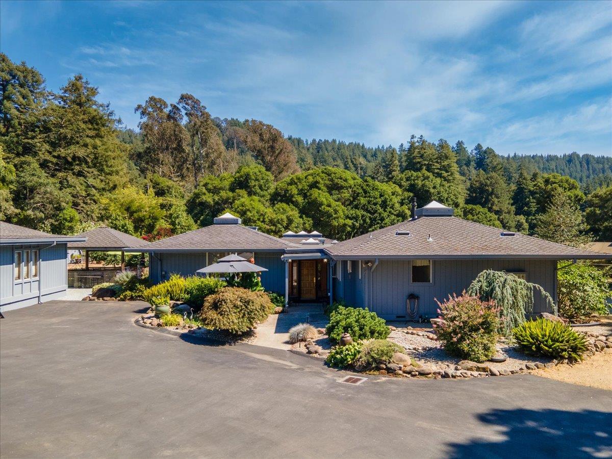 Detail Gallery Image 5 of 72 For 4711 Old San Jose Rd, Soquel,  CA 95073 - 3 Beds | 2/1 Baths