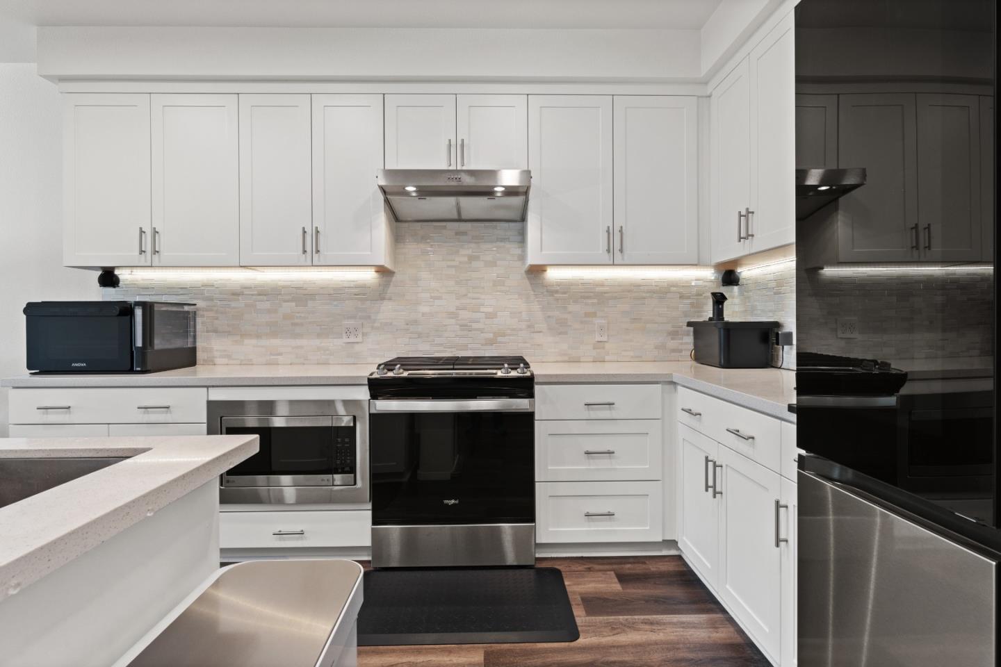 Detail Gallery Image 12 of 26 For 1853 Almaden Rd #504,  San Jose,  CA 95125 - 2 Beds | 2 Baths