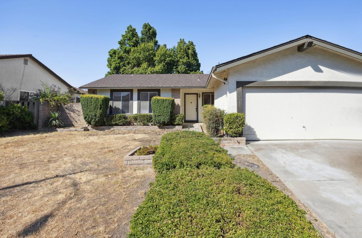 Detail Gallery Image 1 of 8 For 1187 San Moritz Dr, San Jose,  CA 95132 - 3 Beds | 2 Baths