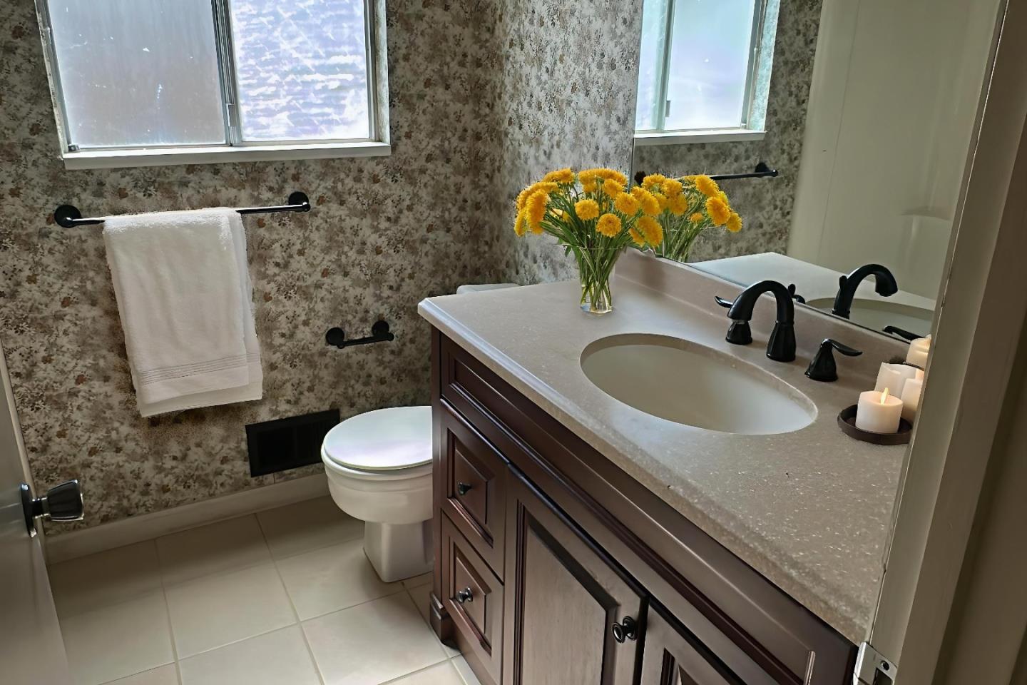Detail Gallery Image 5 of 8 For 1187 San Moritz Dr, San Jose,  CA 95132 - 3 Beds | 2 Baths