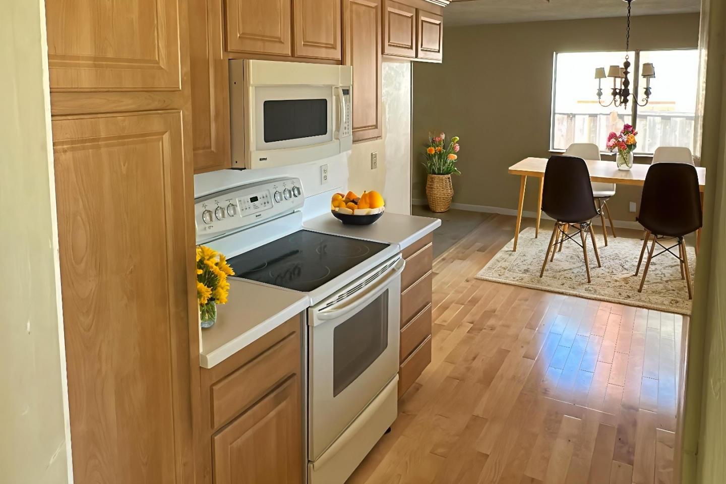 Detail Gallery Image 7 of 8 For 1187 San Moritz Dr, San Jose,  CA 95132 - 3 Beds | 2 Baths