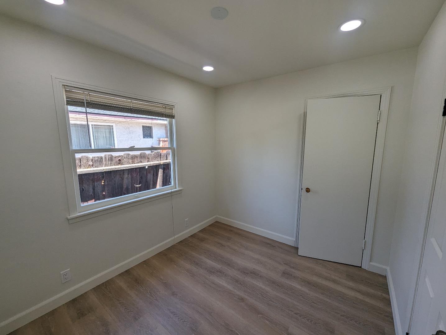 Detail Gallery Image 8 of 24 For 485 S Fair Oaks Ave, Sunnyvale,  CA 94086 - 3 Beds | 2 Baths