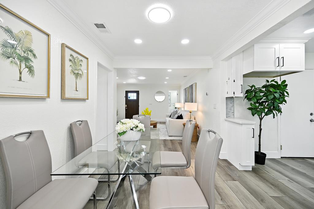 Detail Gallery Image 15 of 41 For 1504 York Ave, San Mateo,  CA 94401 - 3 Beds | 2 Baths