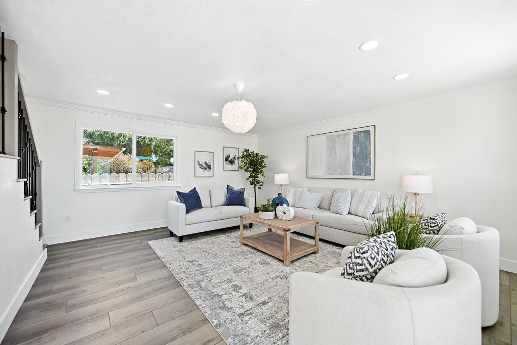 Detail Gallery Image 17 of 41 For 1504 York Ave, San Mateo,  CA 94401 - 3 Beds | 2 Baths