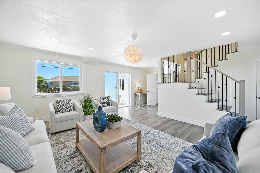 Detail Gallery Image 19 of 41 For 1504 York Ave, San Mateo,  CA 94401 - 3 Beds | 2 Baths