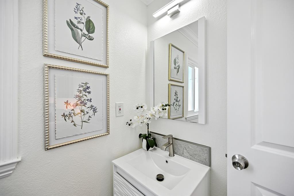 Detail Gallery Image 35 of 41 For 1504 York Ave, San Mateo,  CA 94401 - 3 Beds | 2 Baths