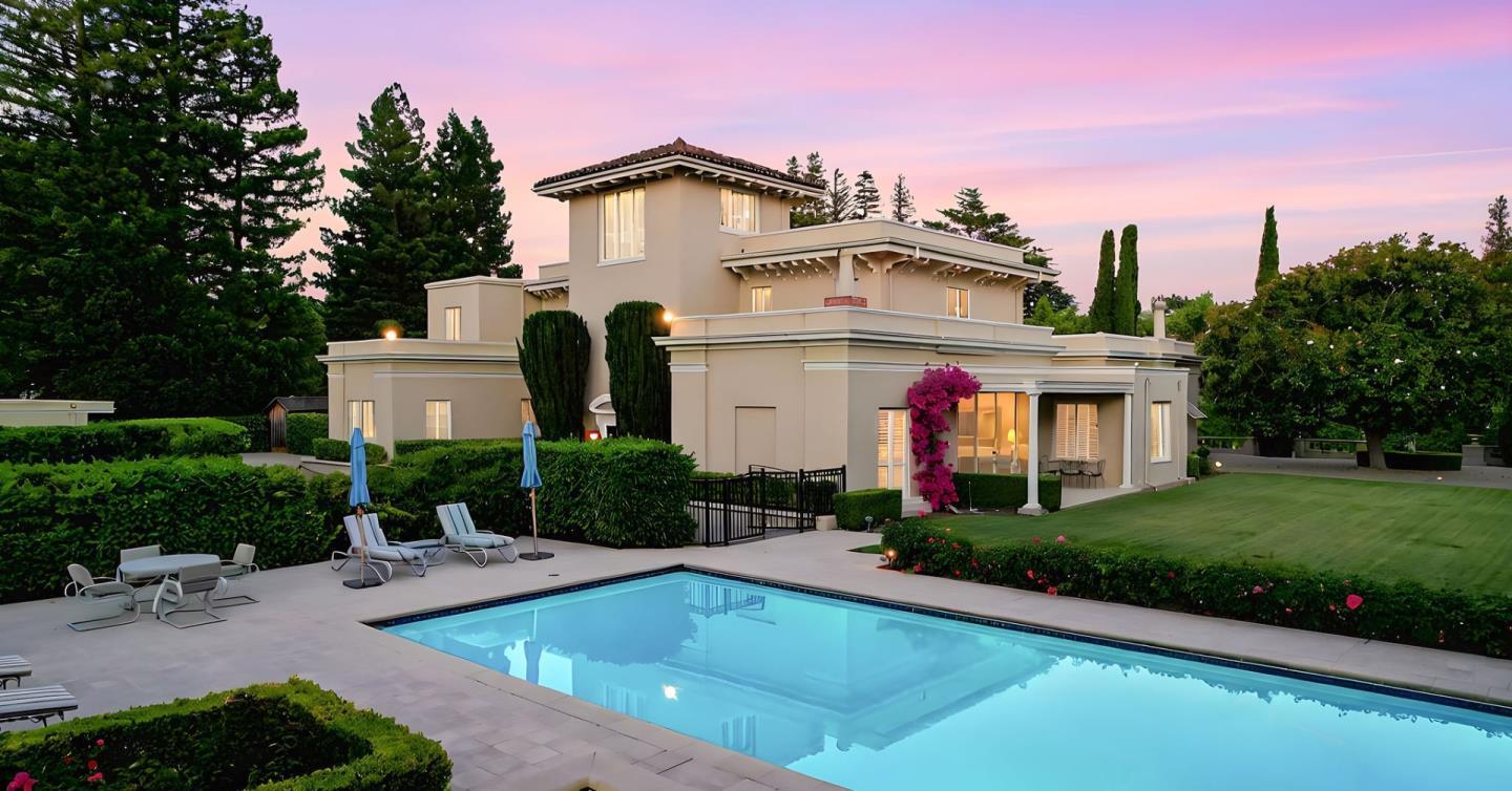 Detail Gallery Image 12 of 43 For 245 W Santa Inez Ave, Hillsborough,  CA 94010 - 5 Beds | 5/1 Baths