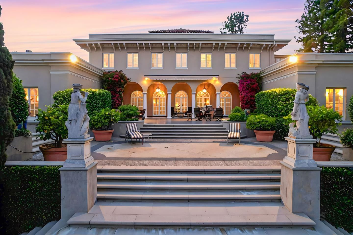 Detail Gallery Image 15 of 43 For 245 W Santa Inez Ave, Hillsborough,  CA 94010 - 5 Beds | 5/1 Baths