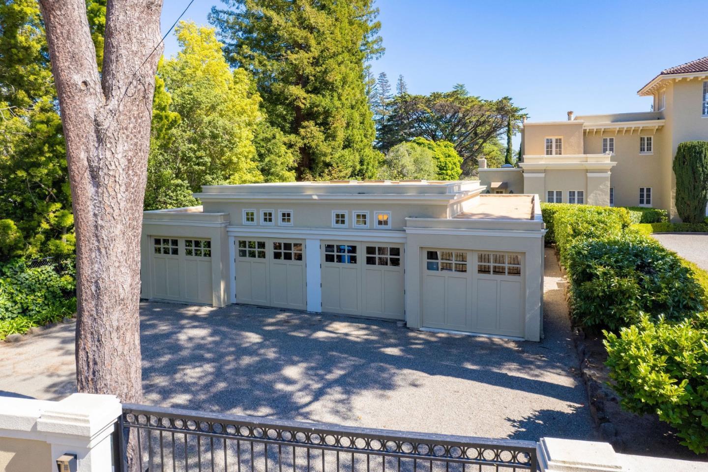 Detail Gallery Image 40 of 43 For 245 W Santa Inez Ave, Hillsborough,  CA 94010 - 5 Beds | 5/1 Baths
